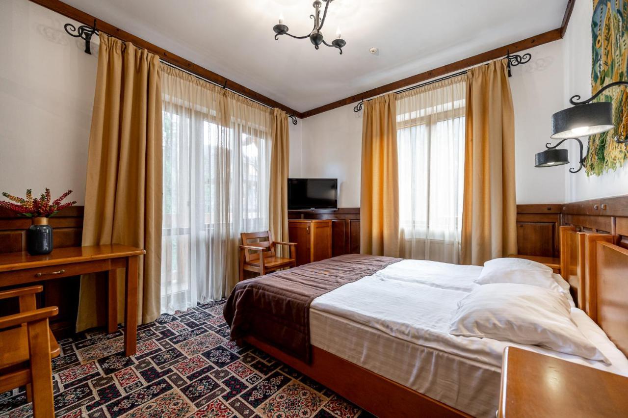 Tatariv Deluxe Hotel Esterno foto